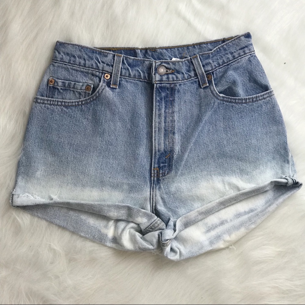 Vintage Levi’s Ombré Fade 550 Shorts C80